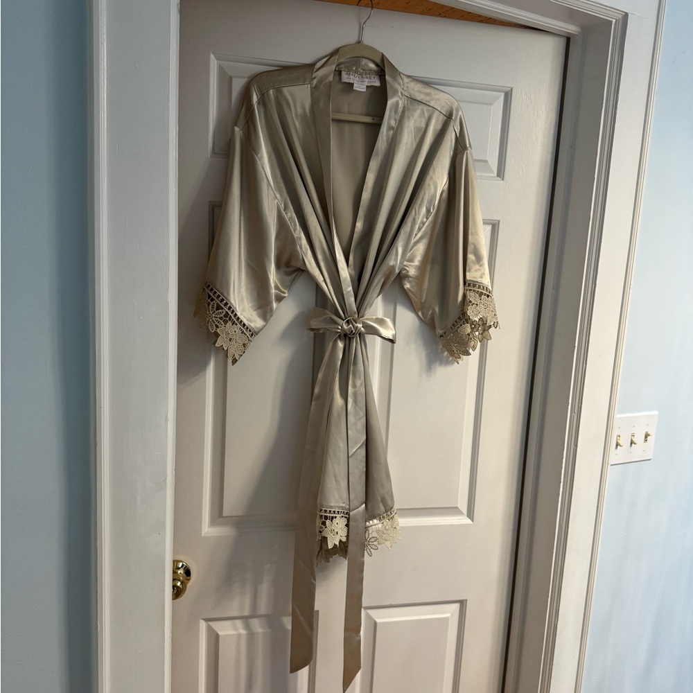 Birdy Grey Shiny Satin Claudine Robe in Champagne